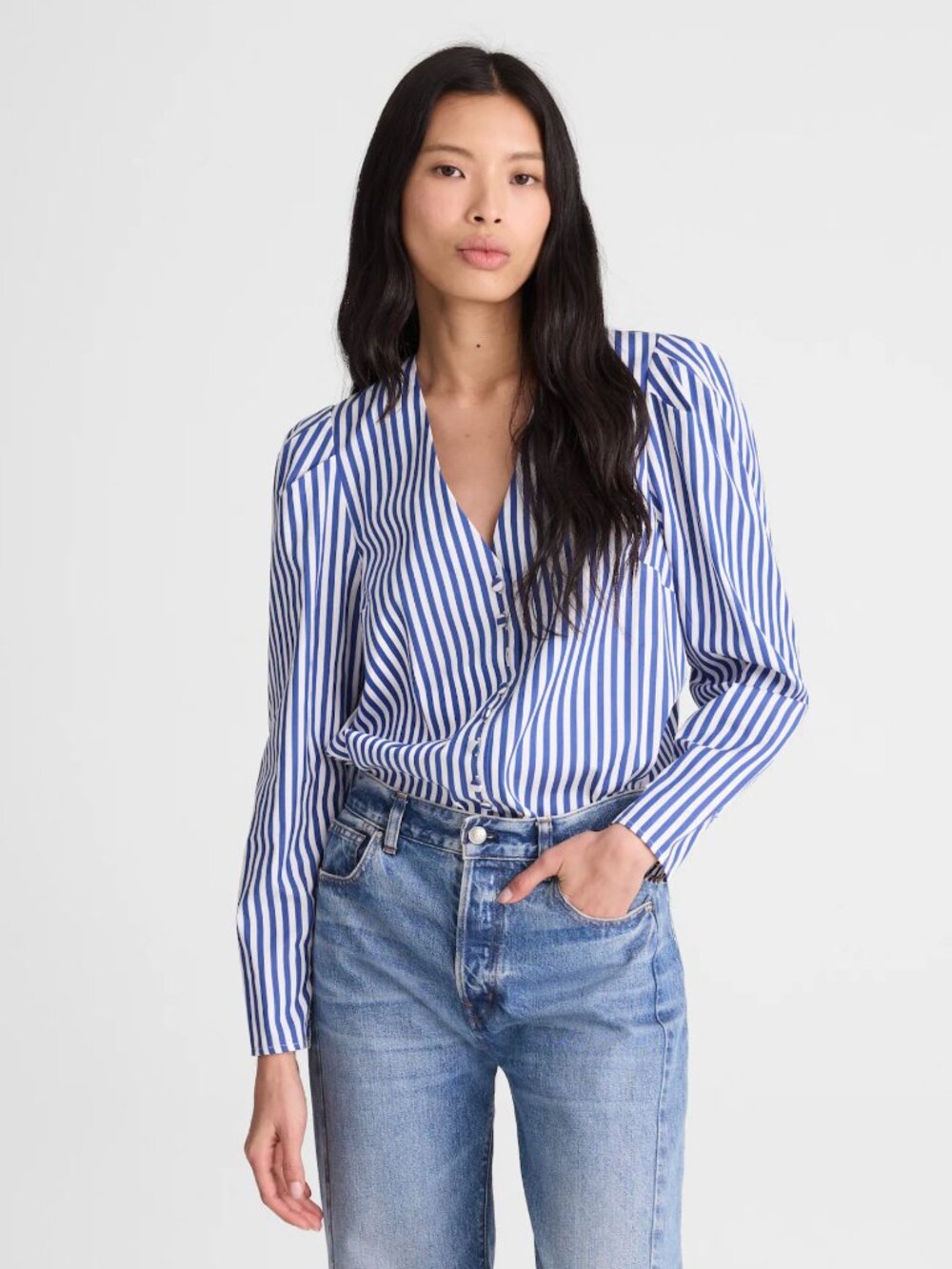 NWT Madewell Stacked-Button V-Neck Shirt in Poplin